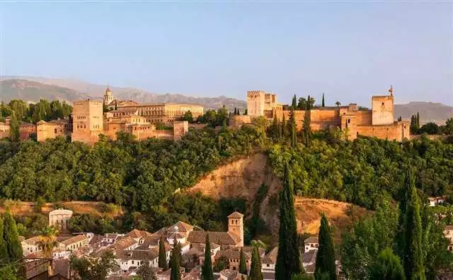 Diatea en Granada: La Experiencia Culinaria más Especial en la Ciudad de la Alhambra